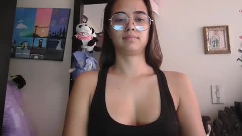 triana_bell online show from March 5, 4:14 pm