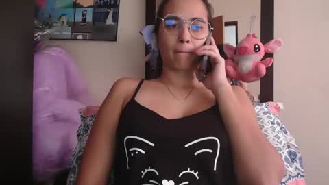 triana_bell online show from April 16, 4:30 pm