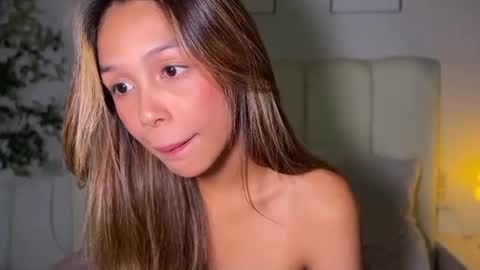 Snapshot of triana_ortega chatting on July 8, 9:19 pm Triana online show from July 8, 9:19 pm