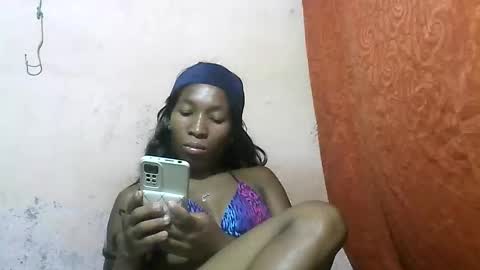 tricia9794 online show from March 20, 6:57 pm