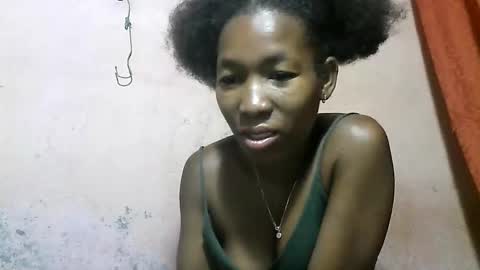 tricia9794 online show from March 24, 7:46 am