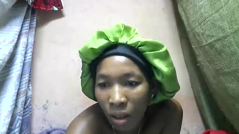 tricia9794 online show from April 15, 4:47 pm