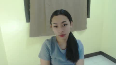 Snapshot of tricia_slut chatting on March 7, 9:40 am tricia_slut online show from March 7, 9:40 am
