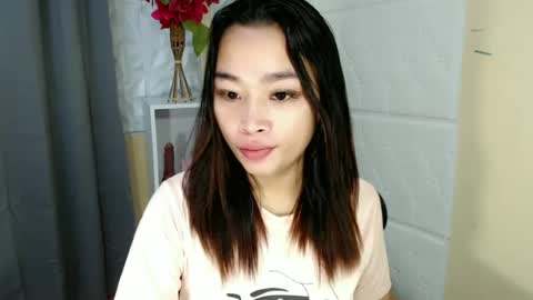 tricia_slut online show from June 29, 5:25 am