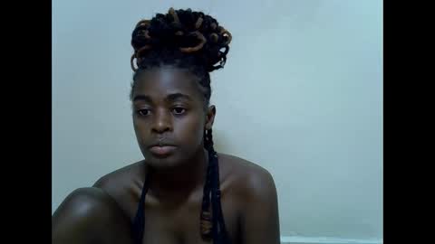 Snapshot of trickle_star chatting on March 1, 8:44 pm Asteric online show from March 1, 8:44 pm