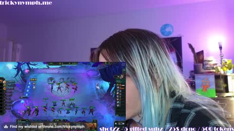 Snapshot of tricky_nymph chatting on December 8, 3:13 pm Cassie online show from December 8, 3:13 pm