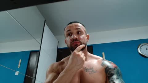 tridentmuscles online show from February 1, 11:10 am