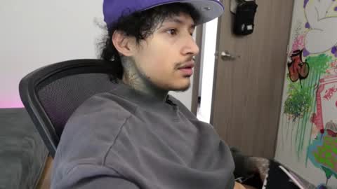 - trieone online show from February 7, 4:11 pm