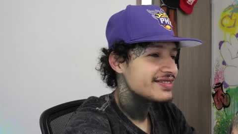 - trieone online show from February 10, 1:48 pm