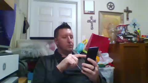 Snapshot of trillnonymau5 chatting on January 20, 3:26 am trillnonymau5 online show from January 20, 3:26 am