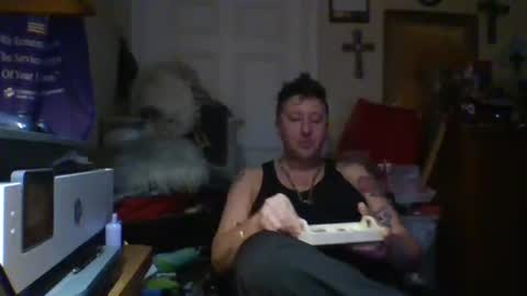 Snapshot of trillnonymau5 chatting on January 27, 6:41 am trillnonymau5 online show from January 27, 6:41 am