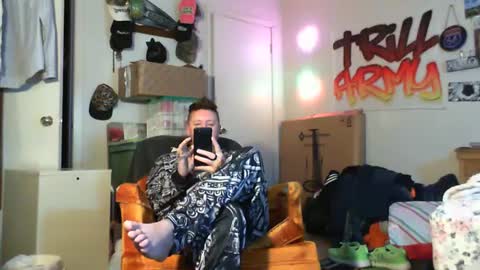 Snapshot of trillnonymau5 chatting on January 29, 3:26 pm trillnonymau5 online show from January 29, 3:26 pm