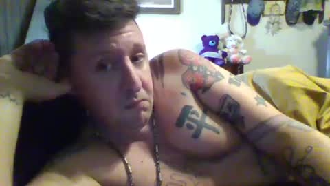 Snapshot of trillnonymau5 chatting on February 22, 5:12 am trillnonymau5 online show from February 22, 5:12 am