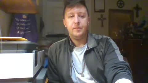 Snapshot of trillnonymau5 chatting on February 23, 2:29 am trillnonymau5 online show from February 23, 2:29 am