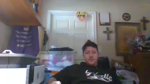 Snapshot of trillnonymau5 chatting on February 24, 10:58 pm trillnonymau5 online show from February 24, 10:58 pm