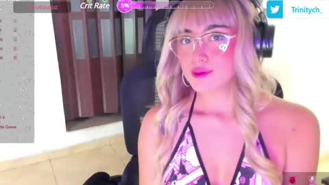 trinitych_ online show from May 10, 1:38 pm