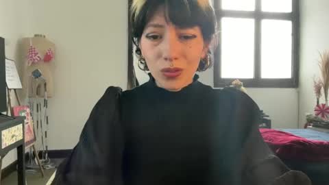 Snapshot of trinitysecrets chatting on December 25, 7:45 pm trinitysecrets online show from December 25, 7:45 pm