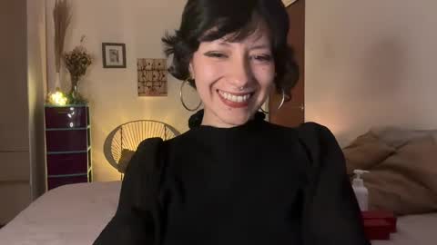 Snapshot of trinitysecrets chatting on March 5, 7:17 pm trinitysecrets online show from March 5, 7:17 pm