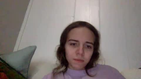 trippybb222 online show from December 18, 2:28 am