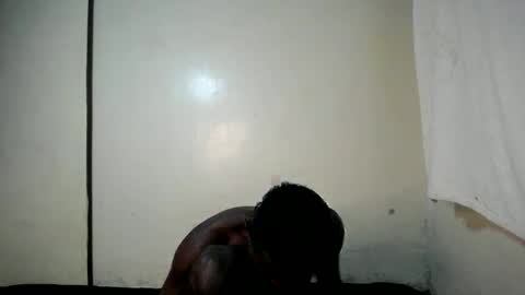 Trisboo5 online show from December 4, 11:08 am