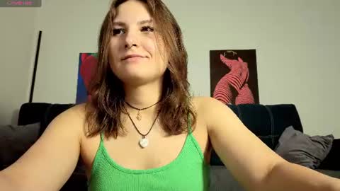 Snapshot of trixibell chatting on June 22, 4:53 am trixibell online show from June 22, 4:53 am