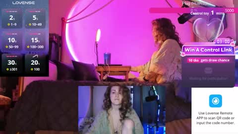 Snapshot of trixiedivine chatting on March 17, 10:24 pm Trixie Divine online show from March 17, 10:24 pm