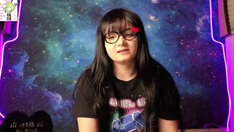 trixiedoescamcam online show from April 11, 12:15 am