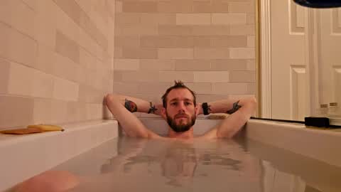 Snapshot of trmb420 chatting on December 30, 4:09 am trmb420 online show from December 30, 4:09 am