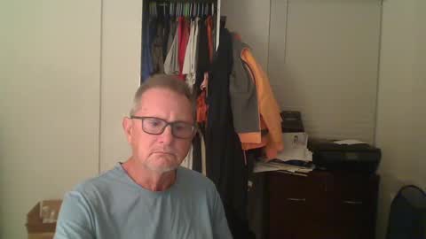 Snapshot of troffer1020 chatting on December 3, 12:24 am Troffer online show from December 3, 12:24 am