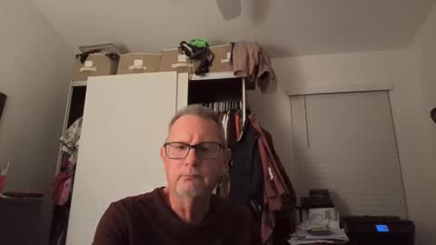 Snapshot of troffer1020 chatting on February 5, 12:20 am Troffer online show from February 5, 12:20 am