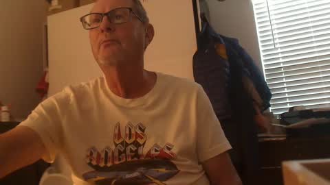 Snapshot of troffer1020 chatting on September 18, 10:12 pm Troffer online show from September 18, 10:12 pm
