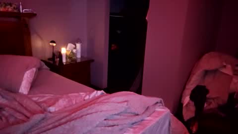 Snapshot of trojanswingers chatting on November 27, 9:44 am trojanswingers online show from November 27, 9:44 am