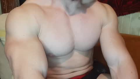 Snapshot of troncq chatting on February 17, 6:15 pm Troncq online show from February 17, 6:15 pm