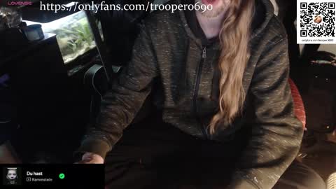 Snapshot of trooper0690 chatting on January 14, 6:35 pm trooper0690 online show from January 14, 6:35 pm