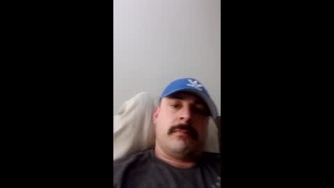 Snapshot of trophyd3 chatting on June 2, 2:35 am trophyd3 online show from June 2, 2:35 am