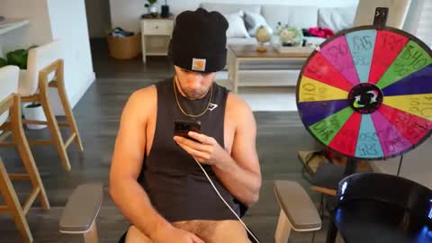 Snapshot of troy_greenxo chatting on May 3, 8:48 pm Troy Green online show from May 3, 8:48 pm