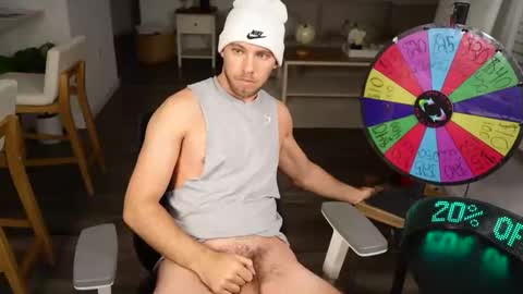 Snapshot of troy_greenxo chatting on May 25, 2:39 am Troy Green online show from May 25, 2:39 am
