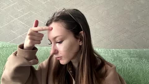 Hello Viola here   Help me to make 50 thumbs up 333 online show from April 10, 9:36 am