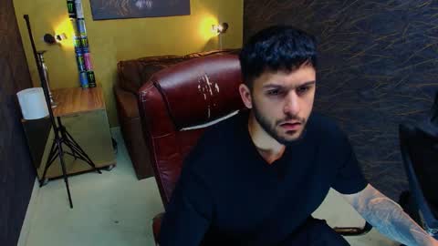 TroyWade online show from May 10, 4:28 am