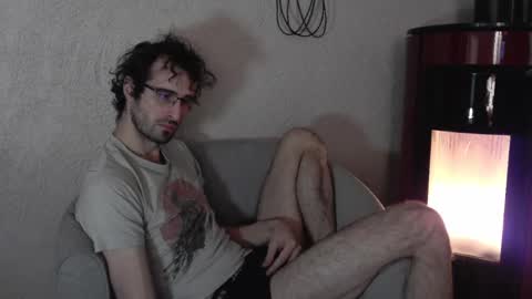 Snapshot of trucdeoufouf chatting on February 1, 9:08 pm trucdeoufouf online show from February 1, 9:08 pm