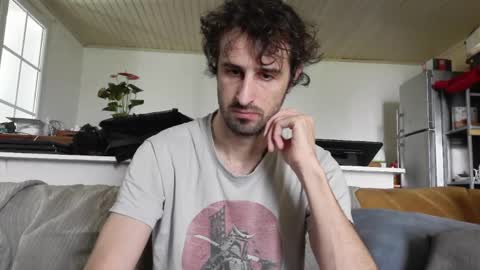 Snapshot of trucdeoufouf chatting on February 2, 10:02 am trucdeoufouf online show from February 2, 10:02 am