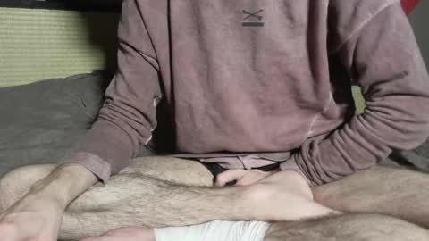 Snapshot of trucdeoufouf chatting on February 15, 9:08 am trucdeoufouf online show from February 15, 9:08 am