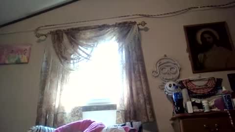 TruckersWifeToBe online show from April 20, 6:20 pm