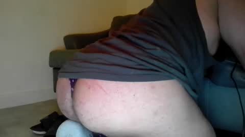 Snapshot of truemannew chatting on January 16, 3:02 pm Delicia online show from January 16, 3:02 pm