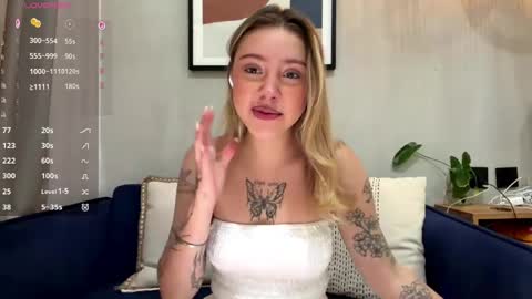 Mia online show from April 9, 5:18 am