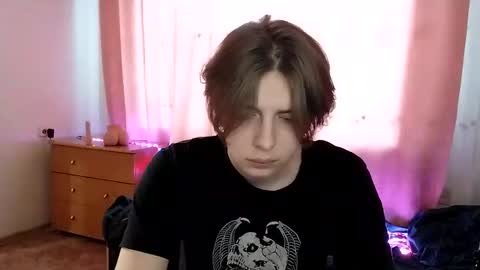 Emilum online show from January 31, 2:37 am