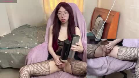 lili online show from October 8, 3:37 am