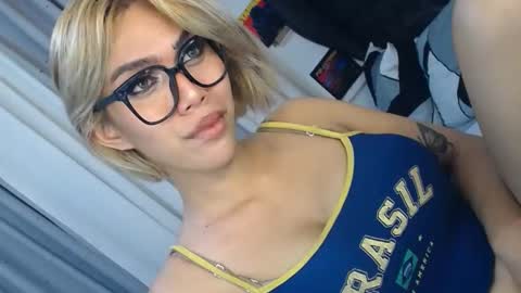 Snapshot of ts_tatiana chatting on October 6, 12:13 pm billie online show from October 6, 12:13 pm