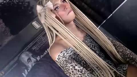 Snapshot of ts_wakowako chatting on March 2, 7:15 am Lexi Fox online show from March 2, 7:15 am