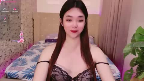 Snapshot of ts_yoshi_ chatting on November 6, 12:33 am ts_yoshi_ online show from November 6, 12:33 am